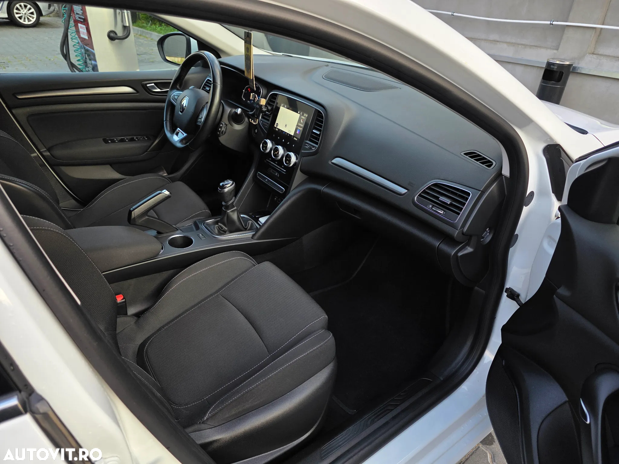 Renault Megane - 11