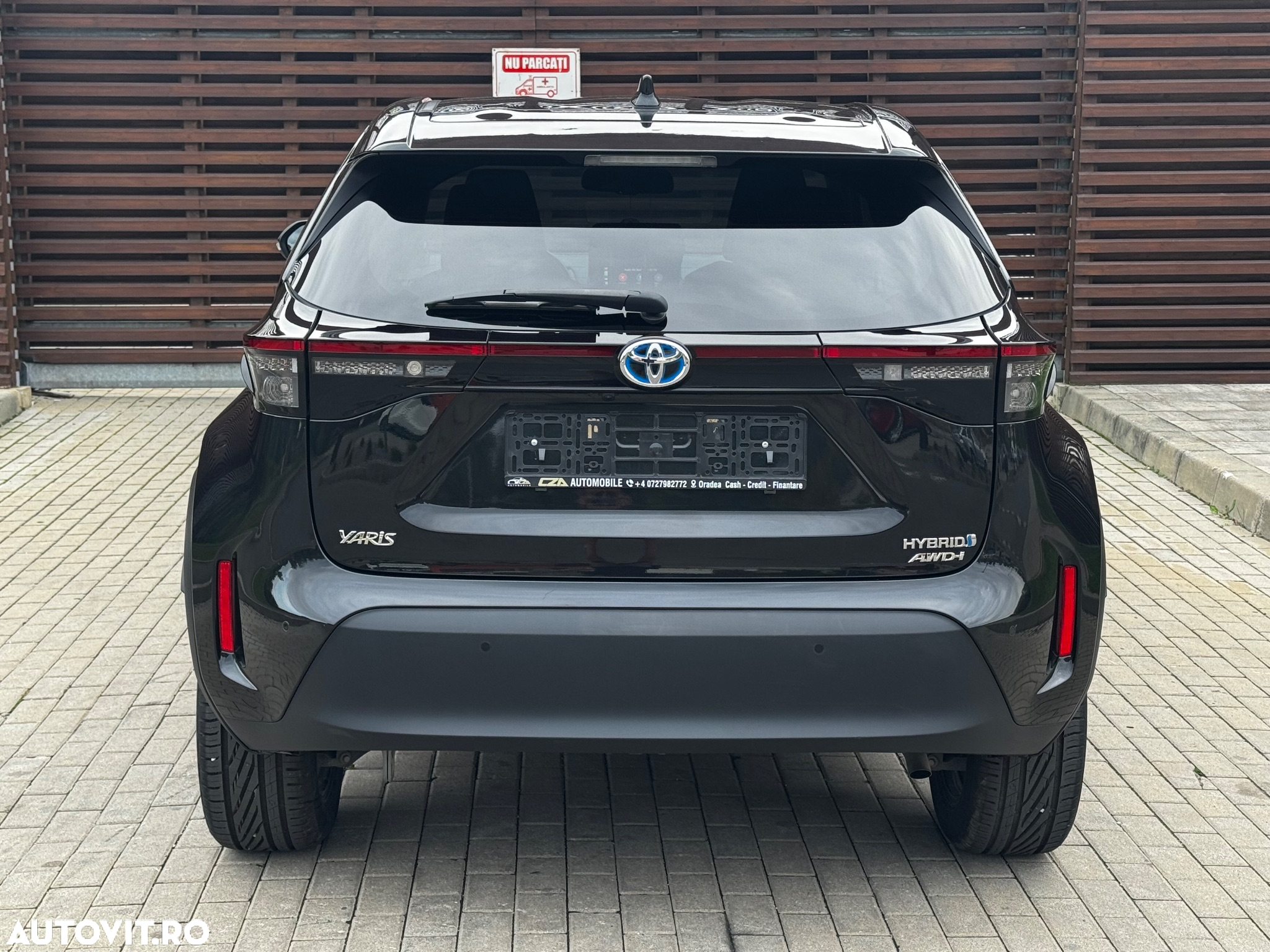 Toyota Yaris Cross 1.5 VVT-i HSD 4x4 Exclusive Elegant - 14