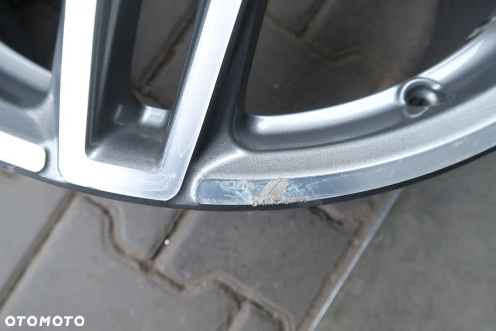 C505A Felga Mercedes A1764010700 7,5x18et52 - 3