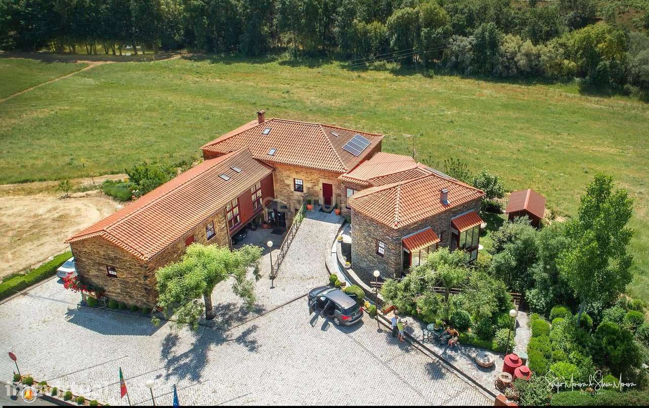 Casa Rústica na Serra da Estrela | Potencial para Alojamento (10 Suite - Grande imagem: 2/60