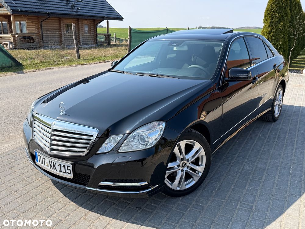 Mercedes-Benz Klasa E 200 CGI BlueEFFICIENCY 7G-TRONIC Elegance - 10
