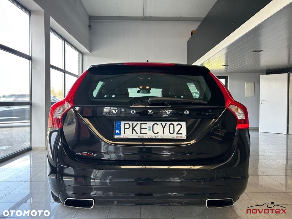 Volvo V60 T3 Momentum - 6