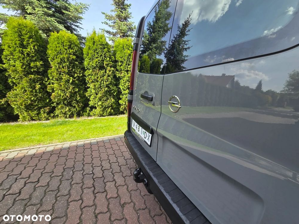Opel Vivaro - 16