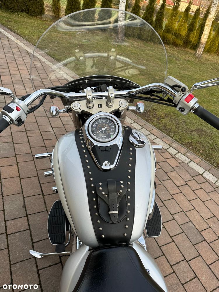 Suzuki VL 800 Volusia - 5