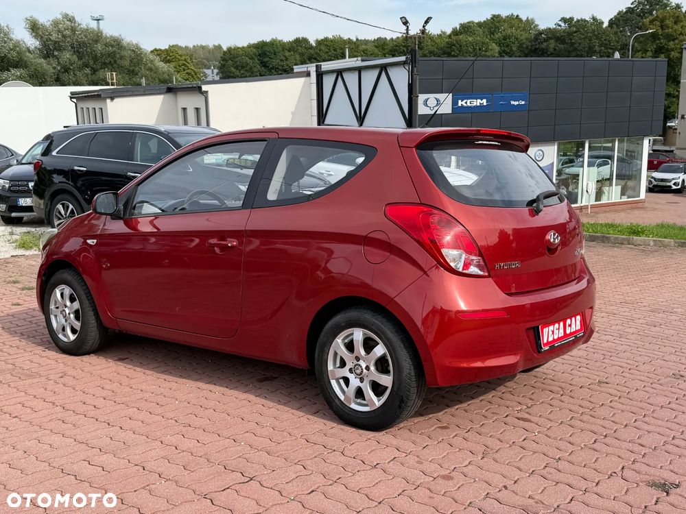 Hyundai i20 1.25 Comfort - 11