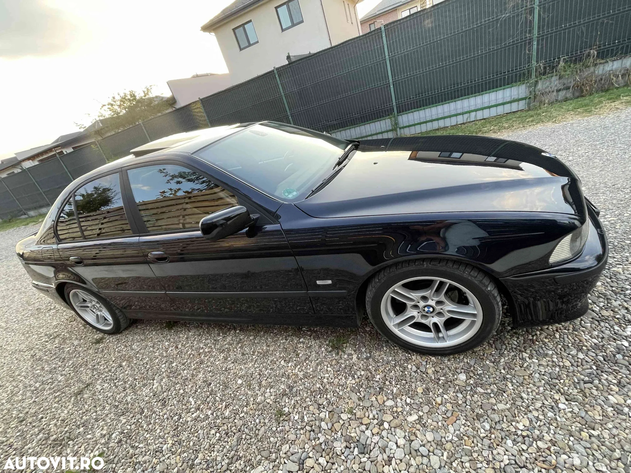 BMW Seria 5 520i - 6