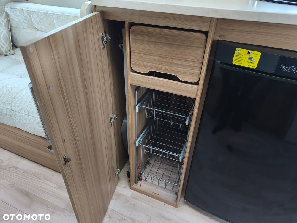 Lunar CLUBMAN SB - 32