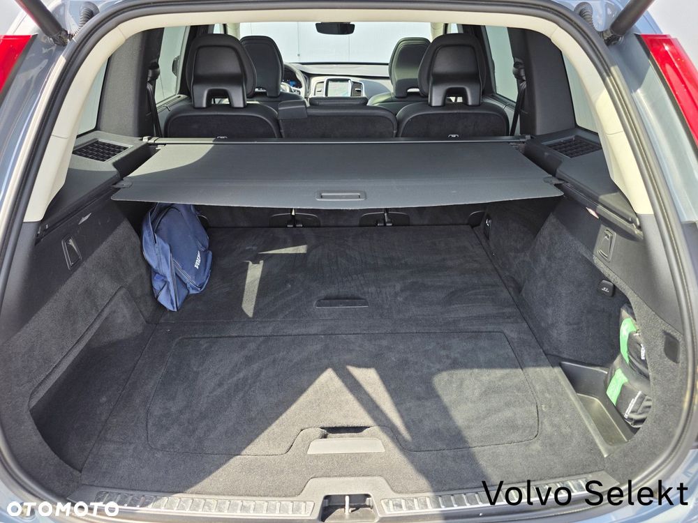 Volvo XC 90 - 19