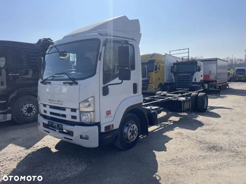 Isuzu F11 - 2