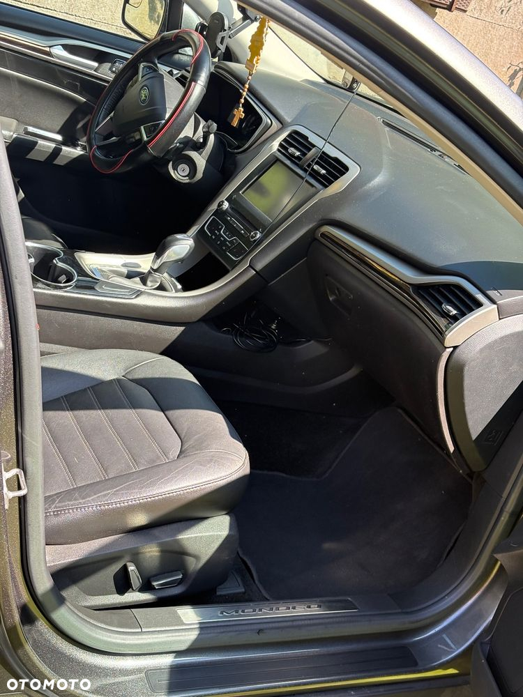 Ford Mondeo - 21