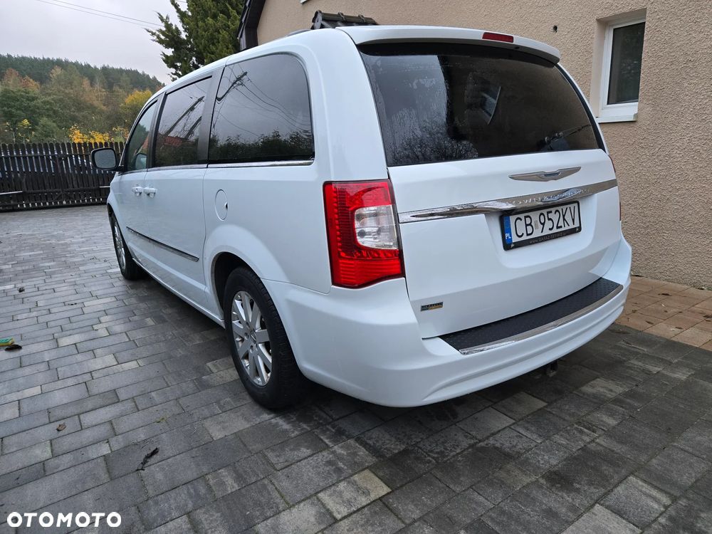 Chrysler Town & Country 3.6 Touring - 4
