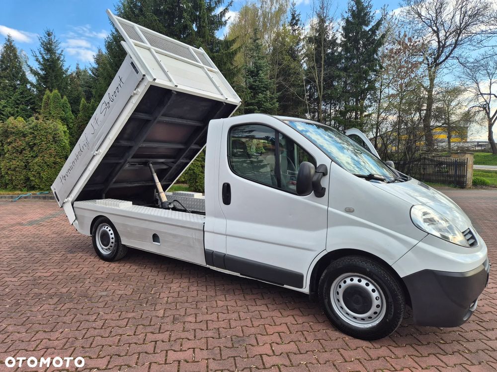 Renault Trafic - 1