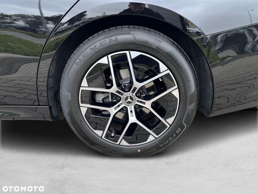 Mercedes-Benz Klasa E 200 mHEV 4-Matic Avantgarde 9G-Tronic - 17