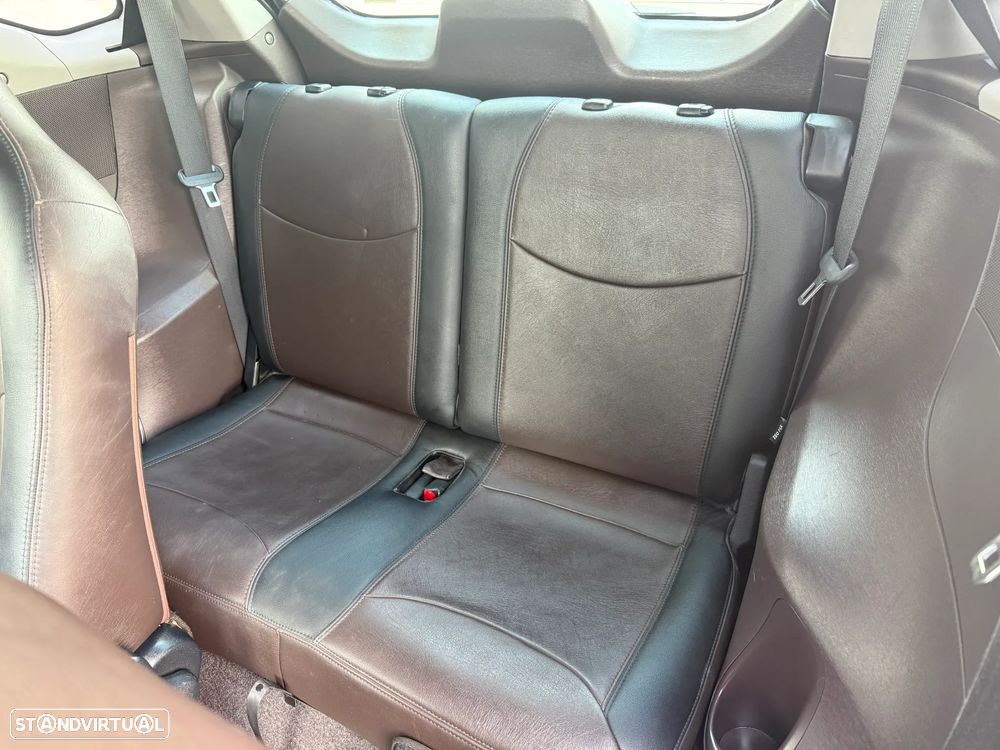 Toyota iQ 1.33 VVT-i 2 MultiDrive EP+NAVI+Bluetooth - 18