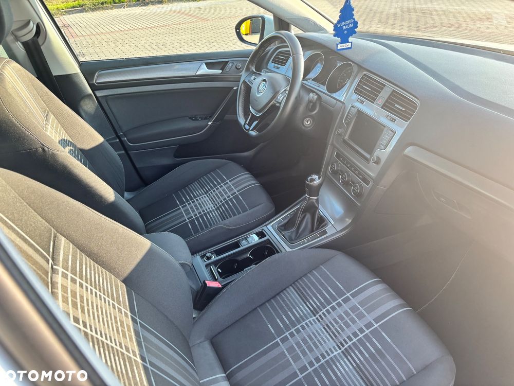 Volkswagen Golf 1.6 TDI BlueMotion Technology Lounge - 8