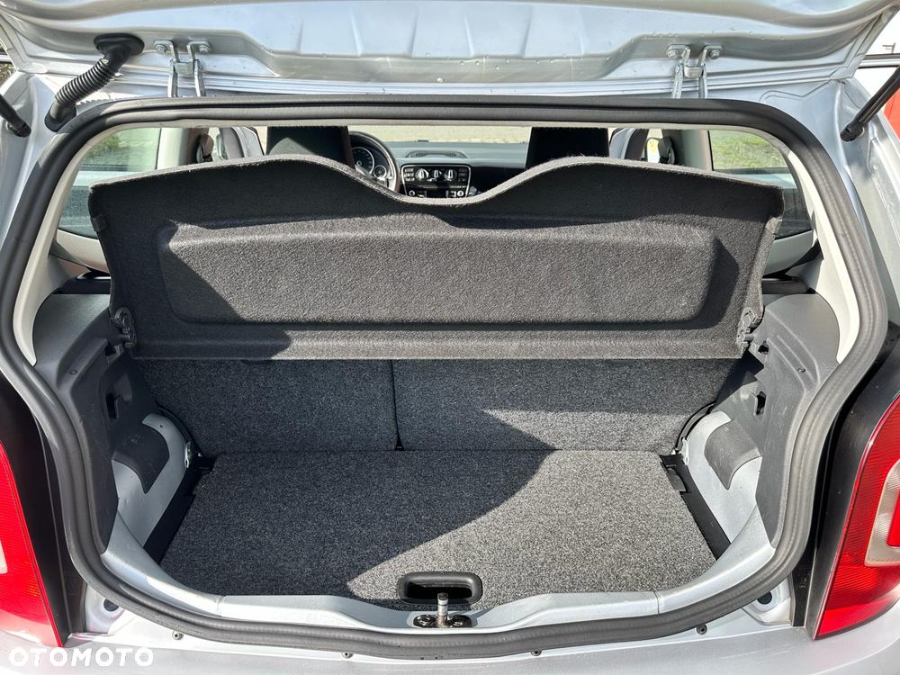 Volkswagen up! cheer - 18