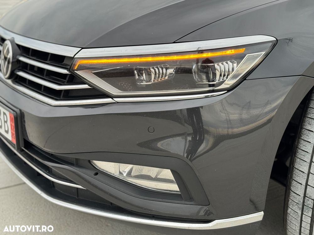 Volkswagen Passat Variant 2.0 TDI SCR BlueMotion Highline - 14