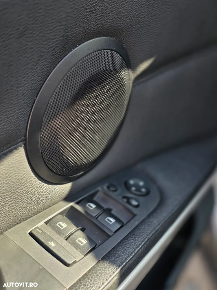 BMW Seria 3 320d xDrive DPF Touring Aut. Edition Exclusive - 5