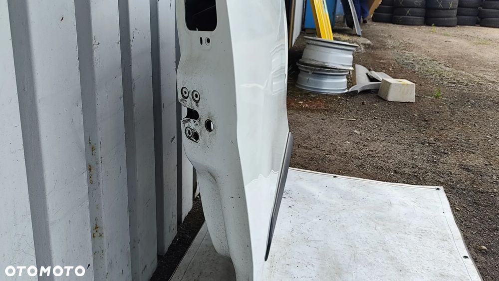 DRZWI BOCZNE PRZESUWNE PRAWE FIAT DOBLO II 2010- - 10