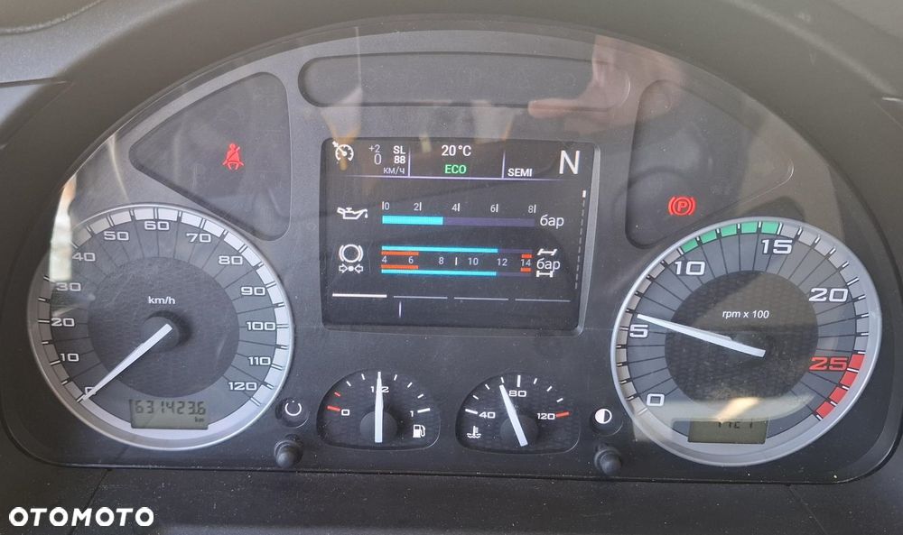 Isuzu S-Way 460 LNG - 8