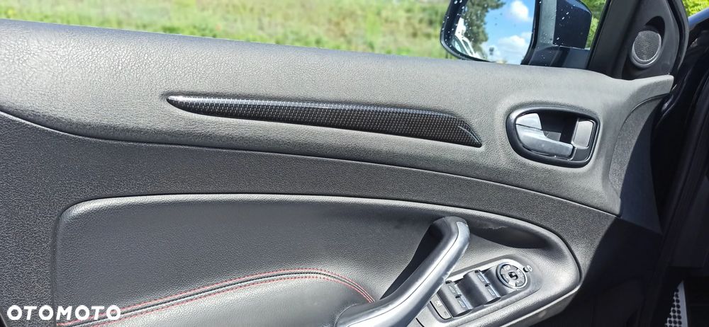 Ford Mondeo 2.5 Titanium S - 22