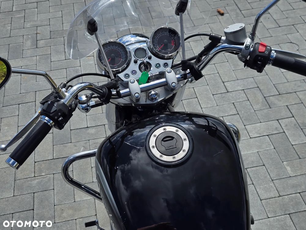 Hyosung GV - 8
