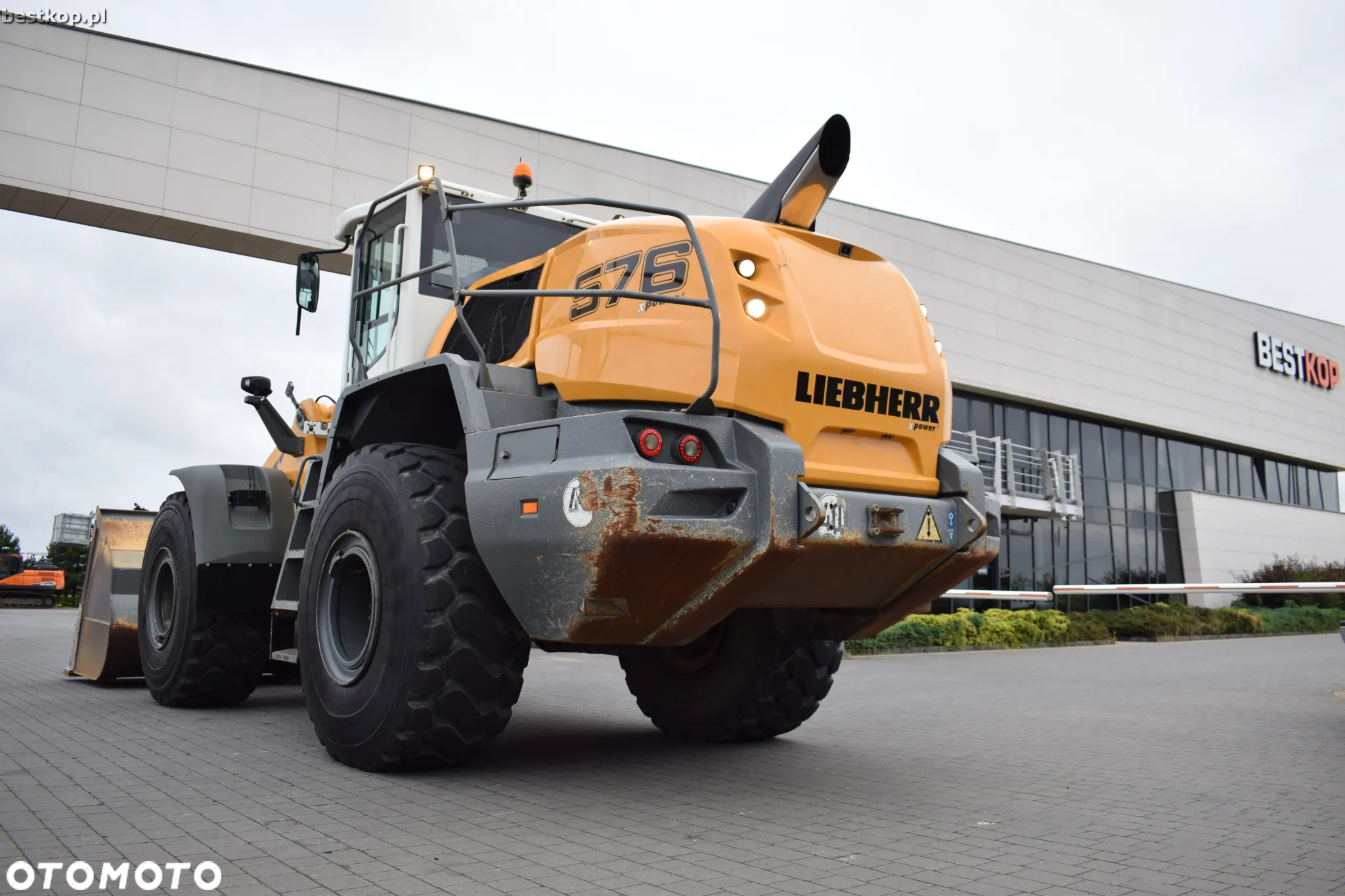 Liebherr L576 XPower - 9