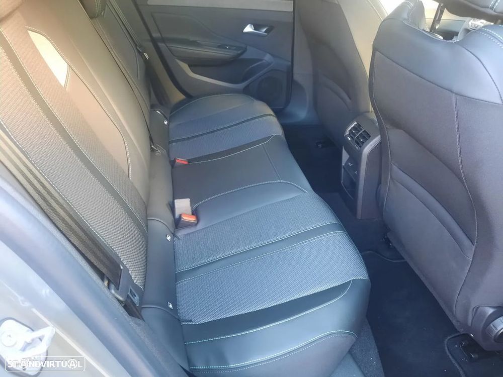 Peugeot e-308 54 kWh Allure - 10