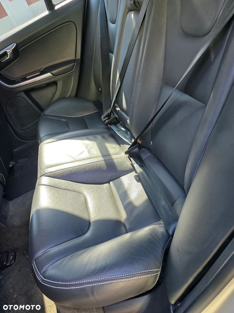 Volvo S60 T3 Geartronic Kinetic - 18
