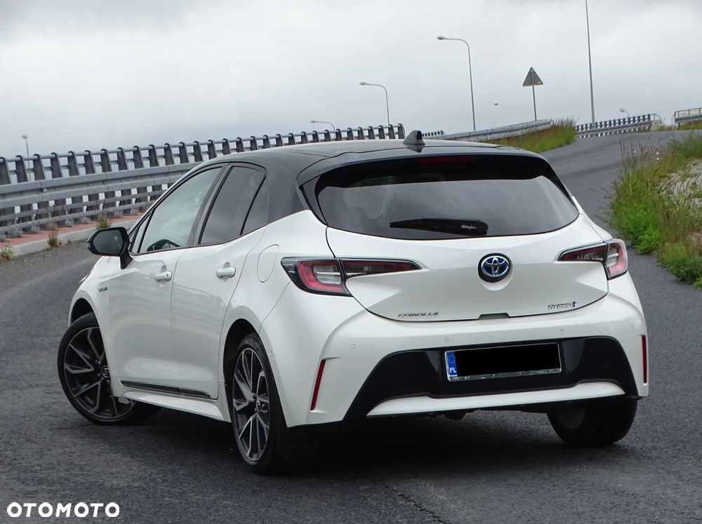 Toyota Corolla 1.8 Hybrid Executive - 3