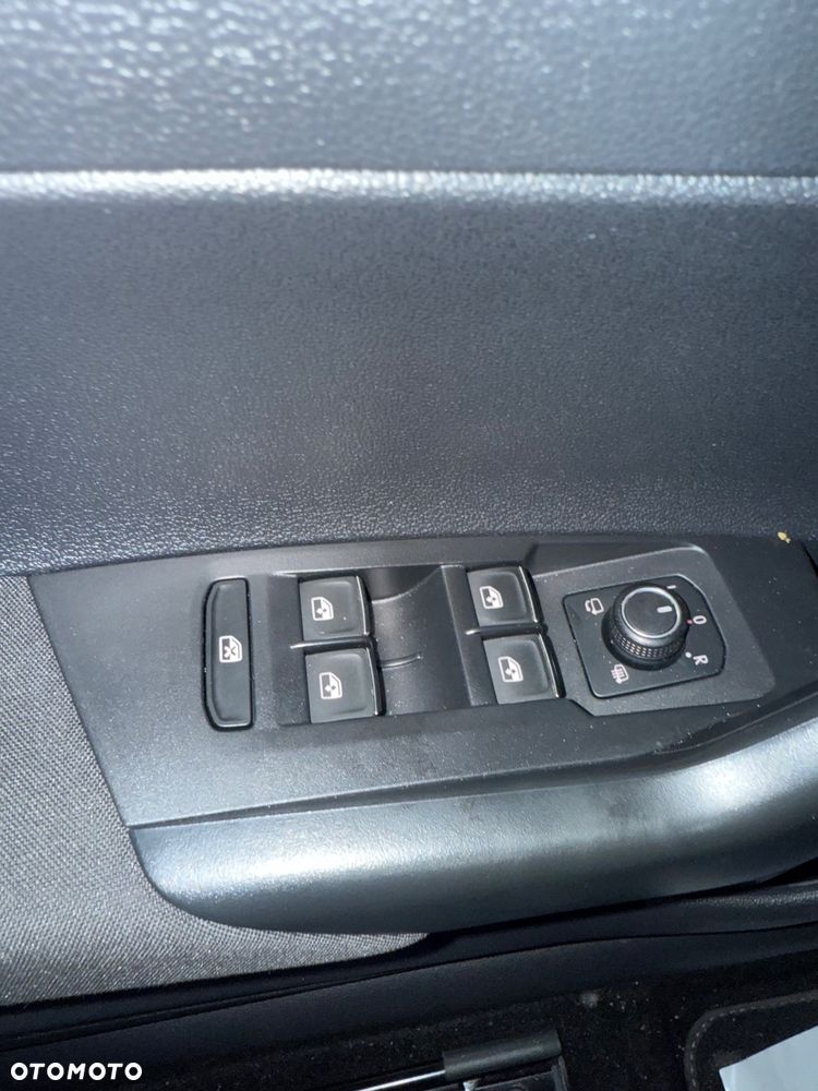 Volkswagen Polo 1.0 TSI OPF DSG R-Line - 13