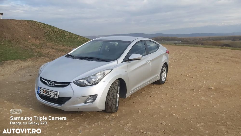 Hyundai Elantra 1.6 MPi Highway Heat+ - 3