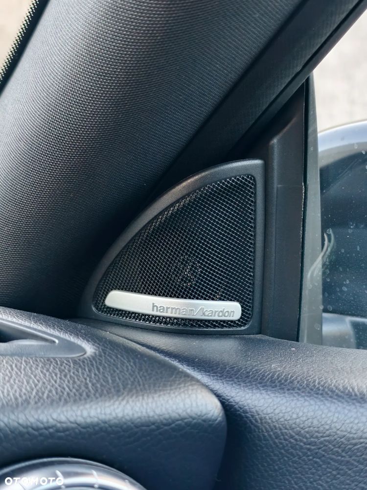 Mercedes-Benz CLA 200 7G-DCT - 25
