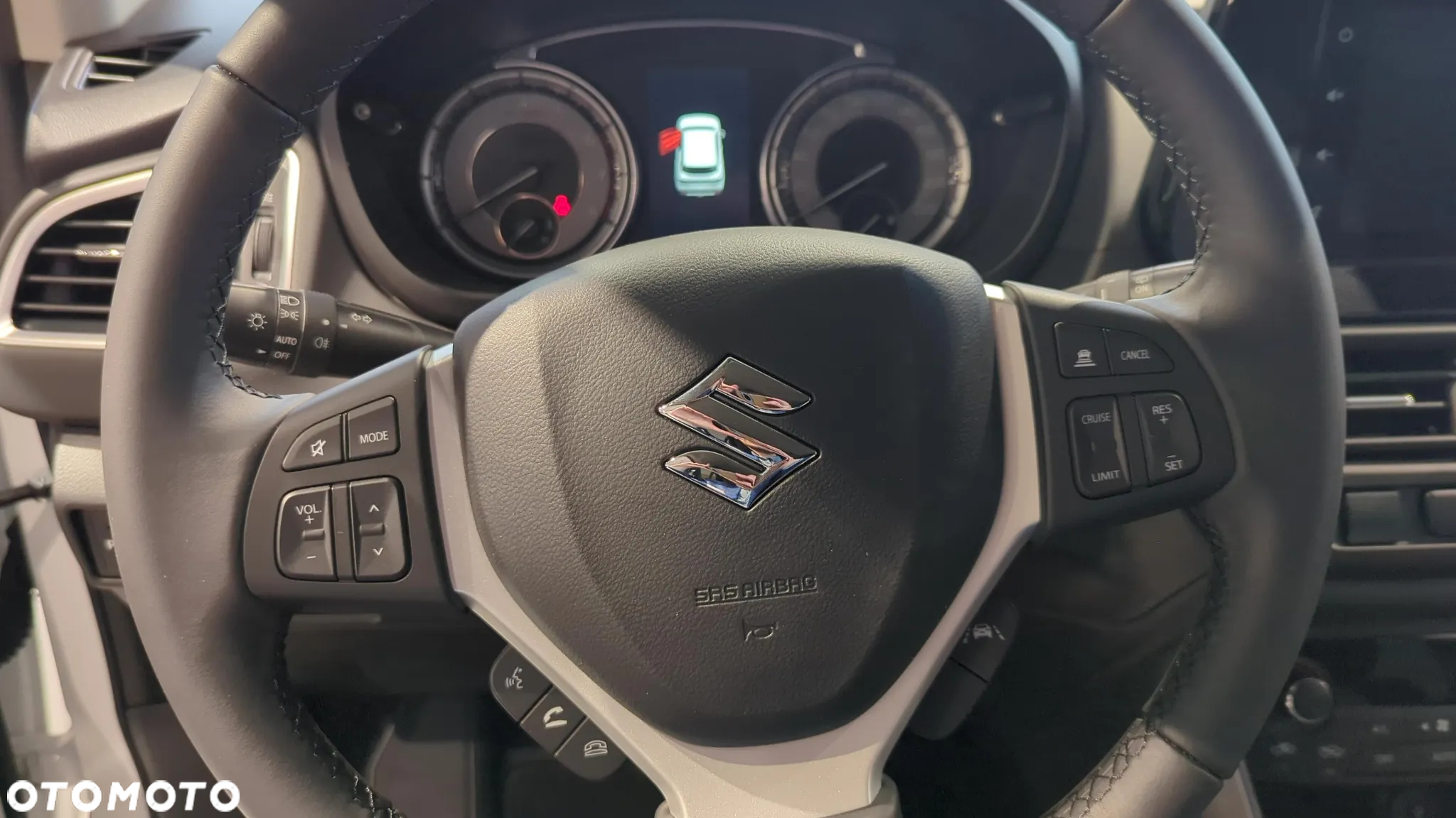 Suzuki SX4 S-Cross - 12