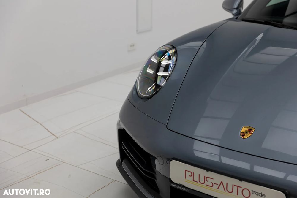 Porsche 911 Carrera PDK - 12