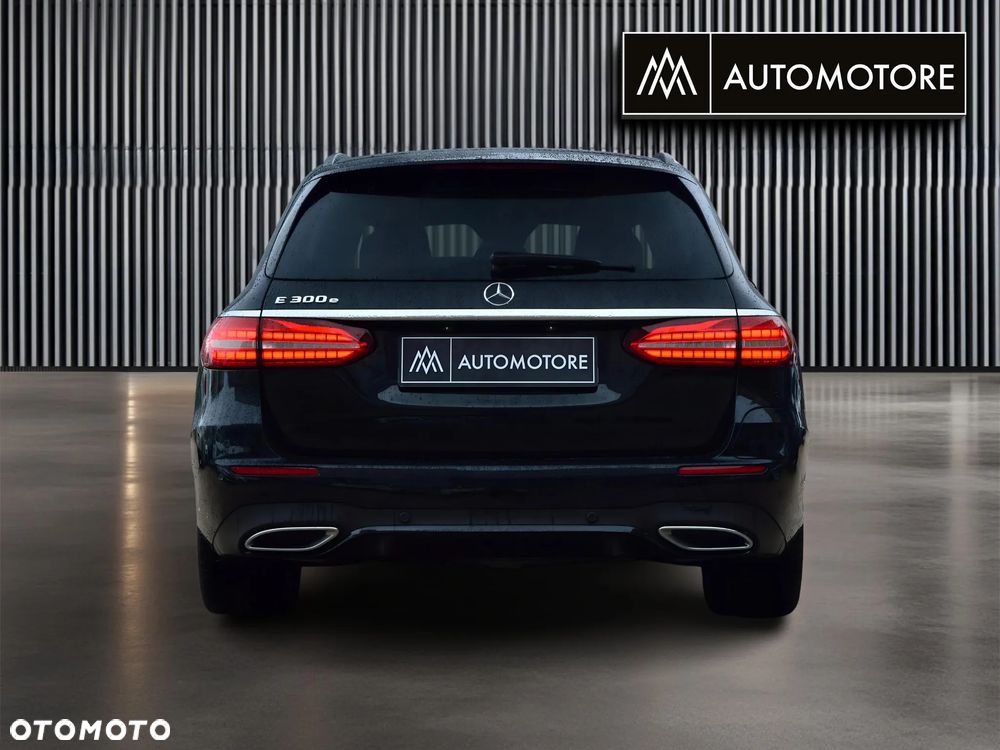Mercedes-Benz Klasa E 300 9G-TRONIC AMG Line - 7