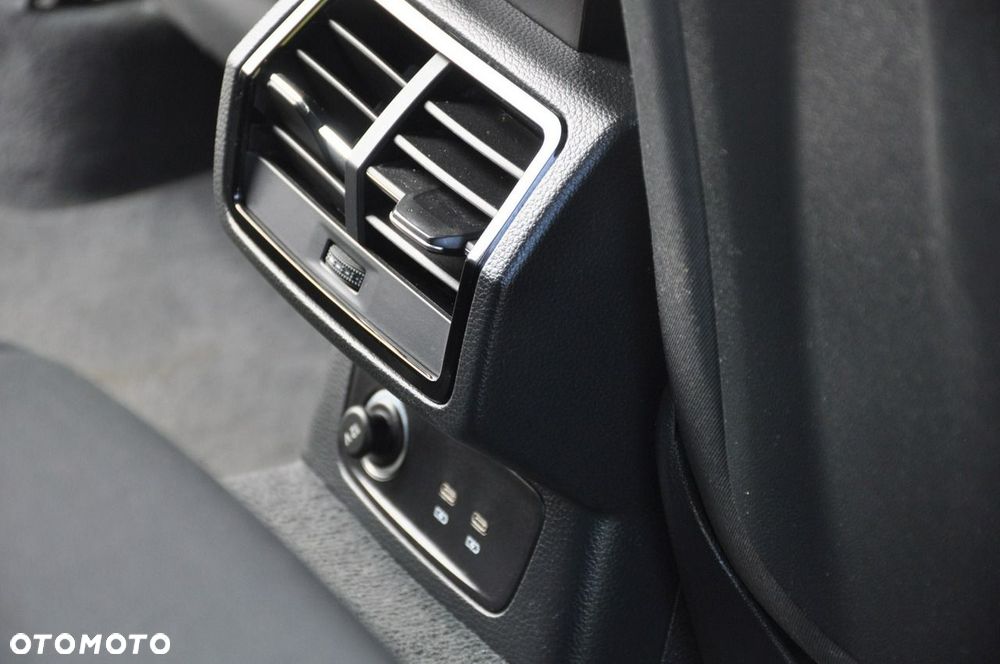 Audi Q3 35 TDI Advanced S tronic - 32