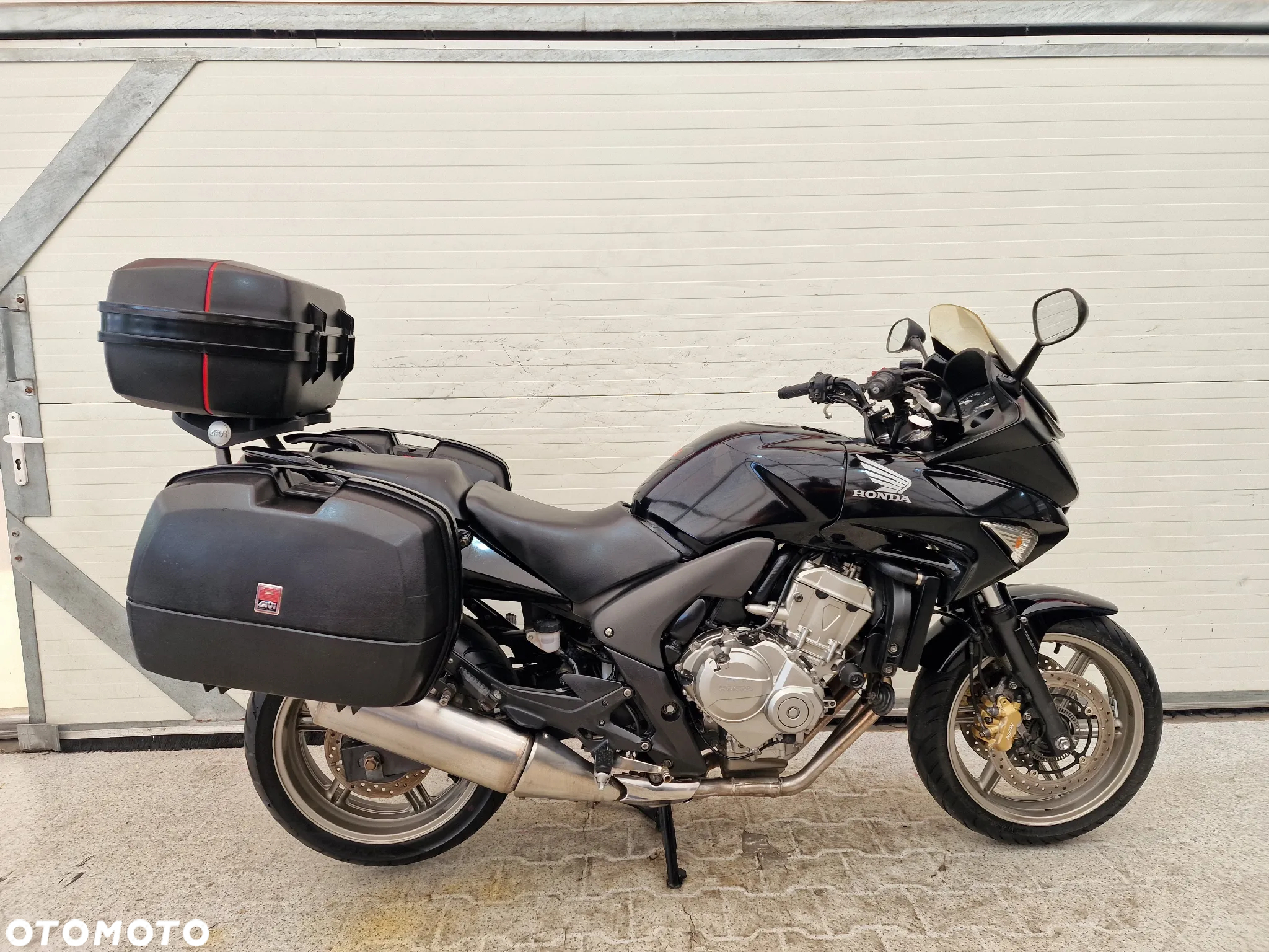 Honda CBF - 2