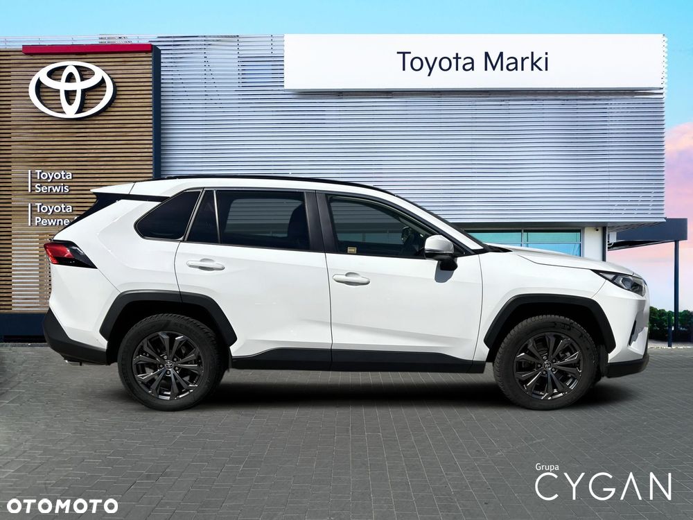 Toyota RAV4 - 6
