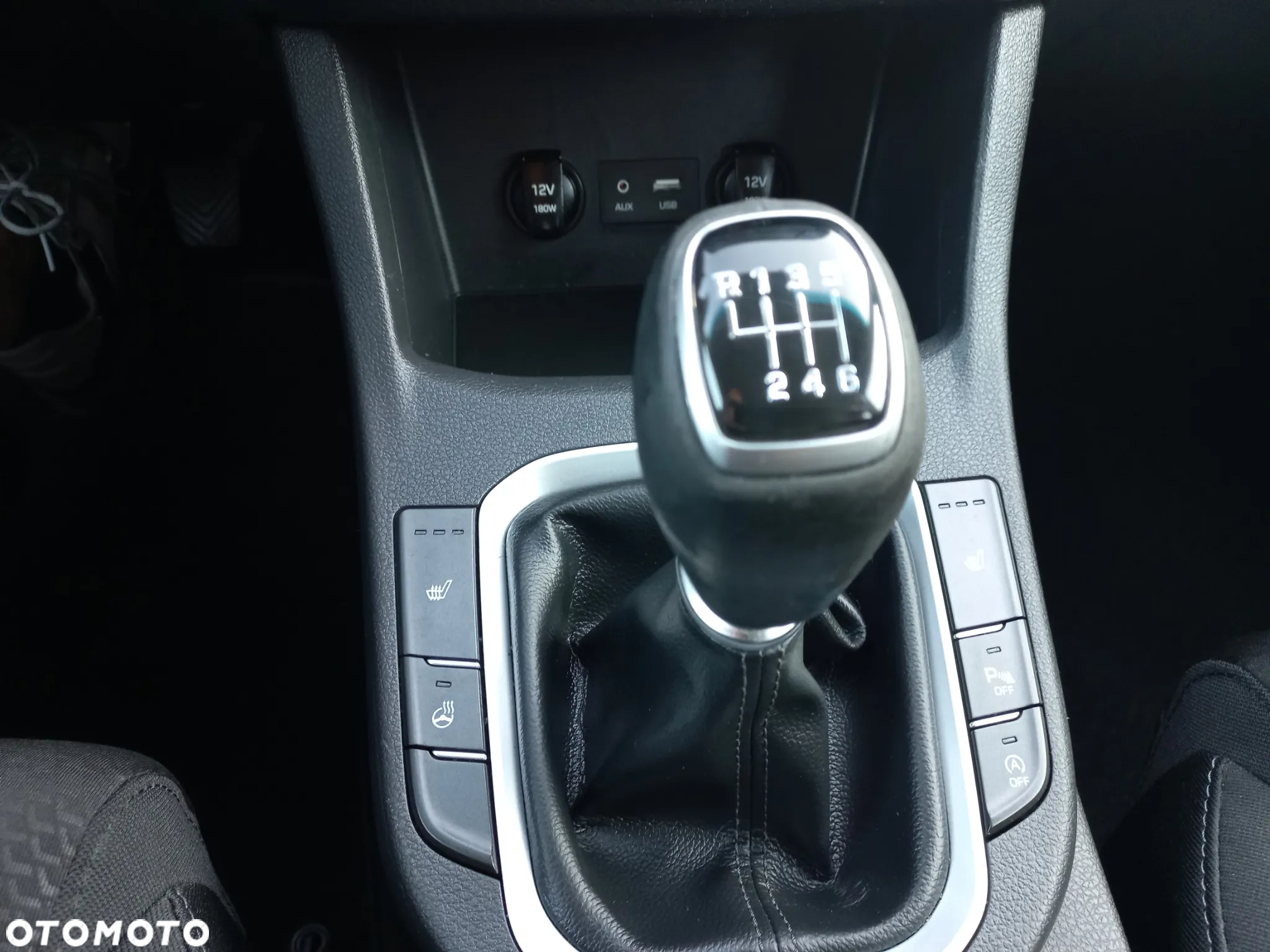 Hyundai i30 Kombi 1.4 T-GDI Premium - 26