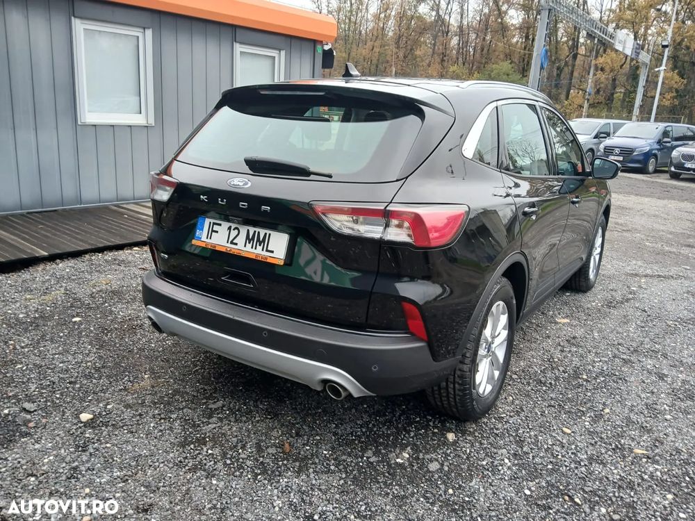 Ford Kuga 2.0 EcoBlue A8 AWD Titanium - 4