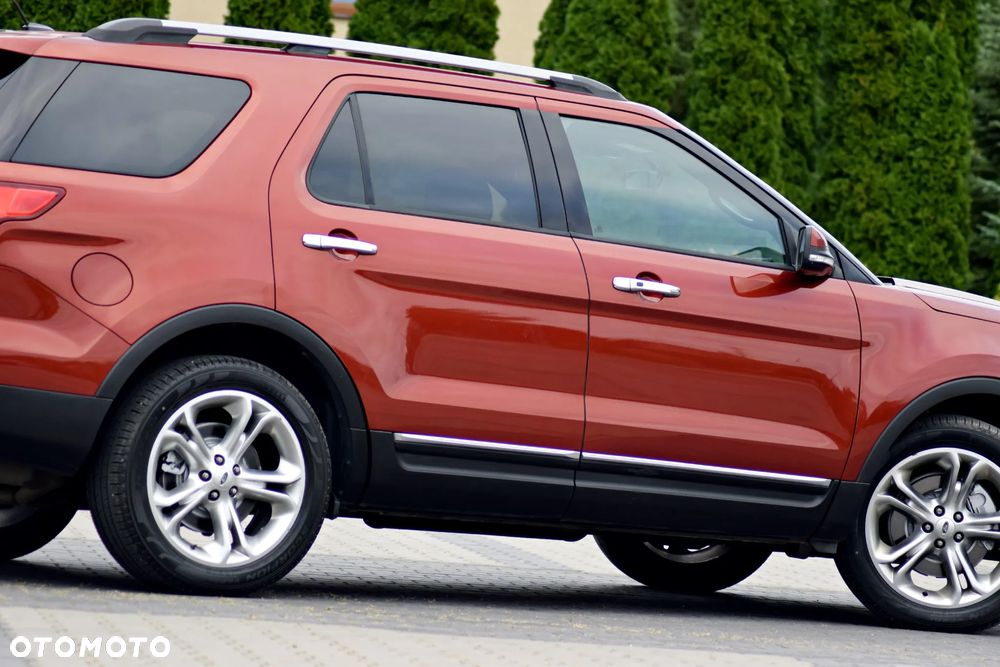 Ford Explorer - 2