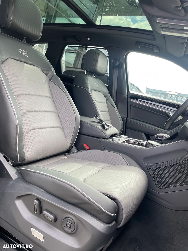 Volkswagen Touareg V6 TDI 4MOTION R-Line - 24