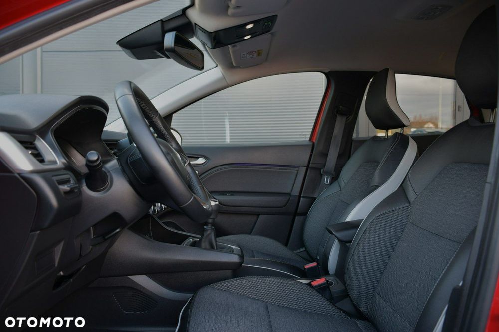 Renault Captur TCe Mild Hybrid 140 GPF TECHNO - 20