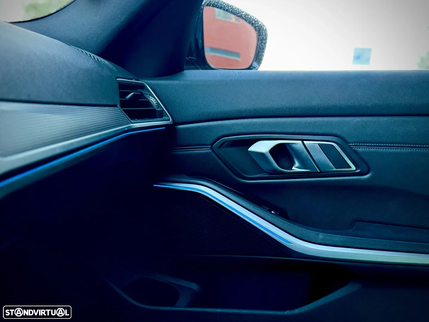 BMW 330 e Pack 50 anos M Auto - 26