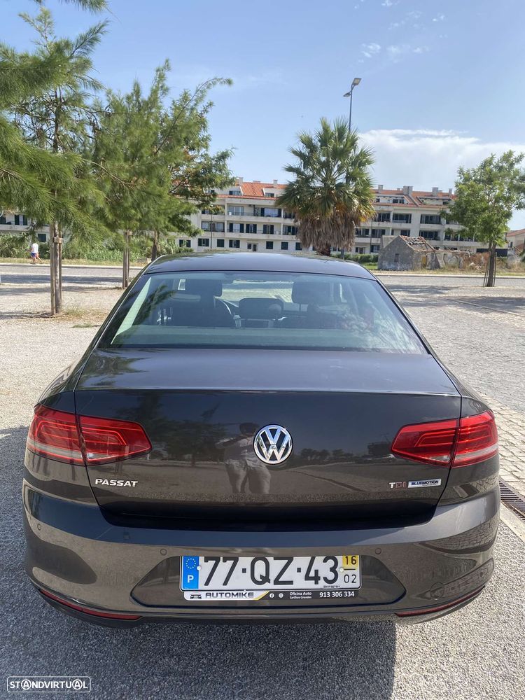 VW Passat 1.6 TDI Confortline - 8