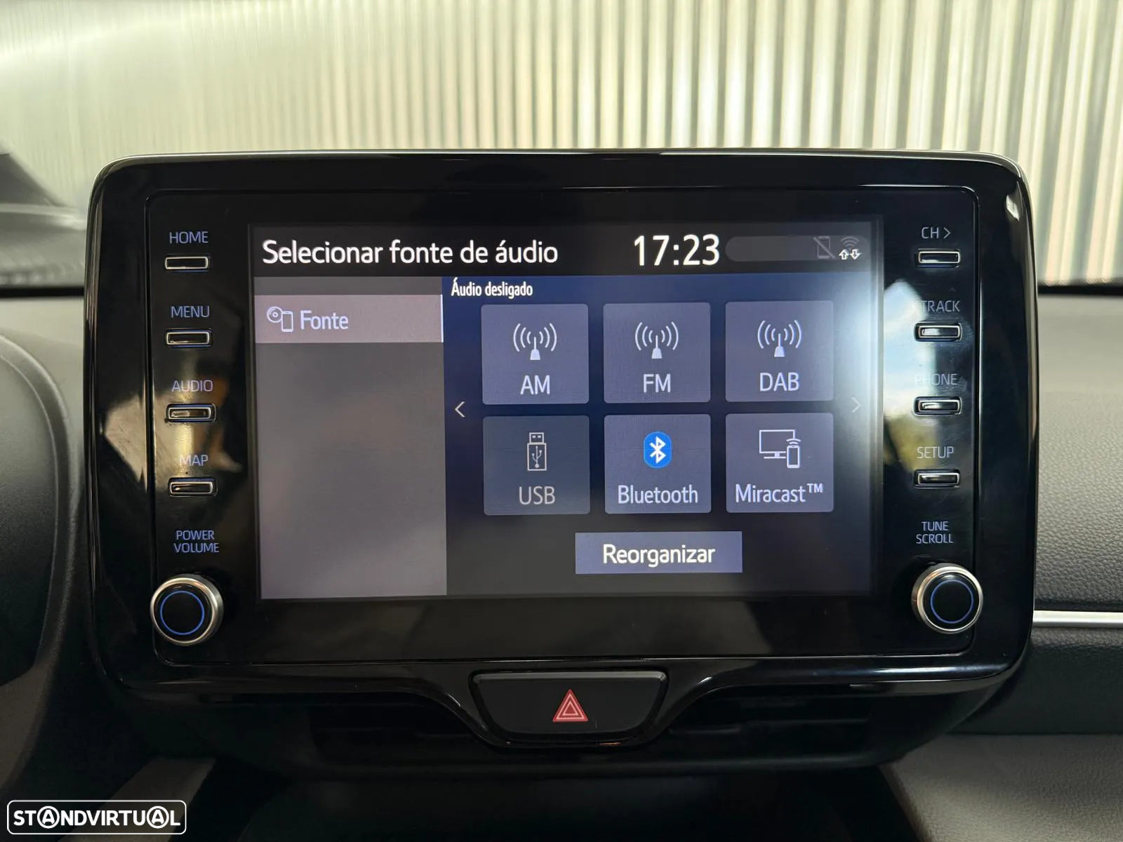 Toyota Yaris Cross 1.5 HDF Comfort Plus - 13
