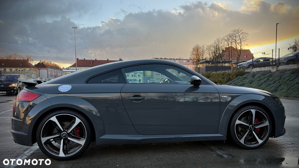 Audi TT Coupé - 8