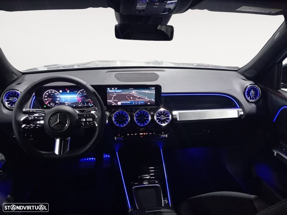 Mercedes-Benz GLB 200 d - 12