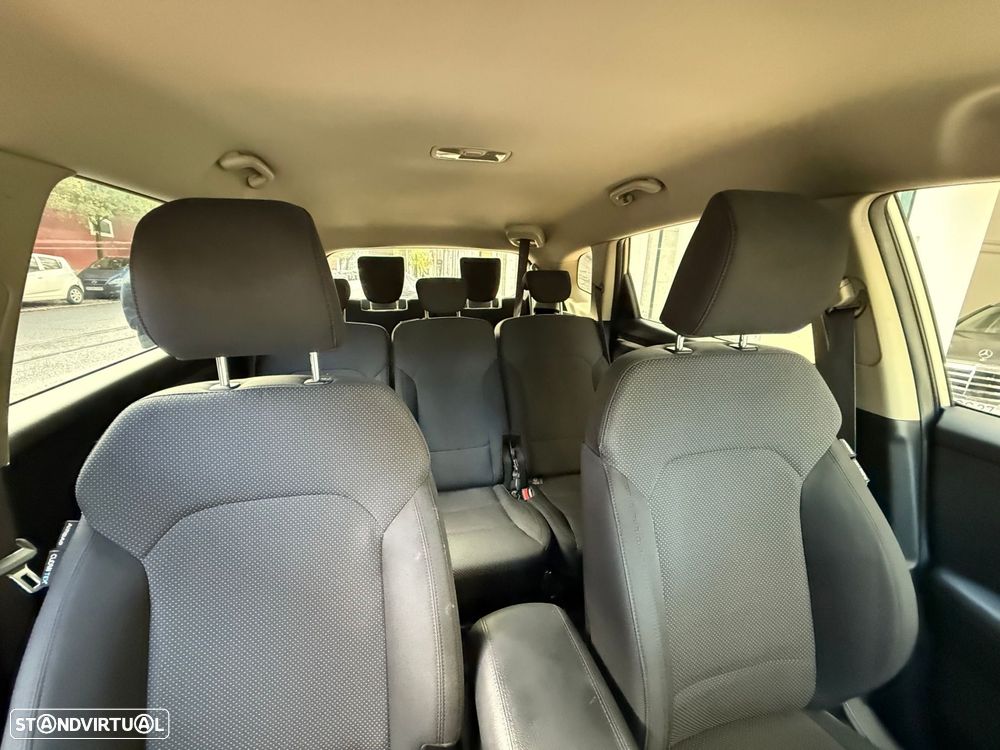 Kia Carens 1.7 CRDi ISG TX - 13